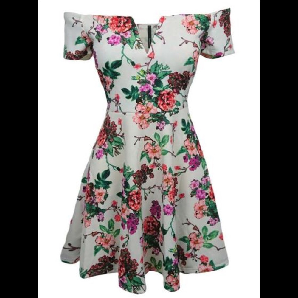 🌸 Ivory Off Shoulder Floral Dress 🌸